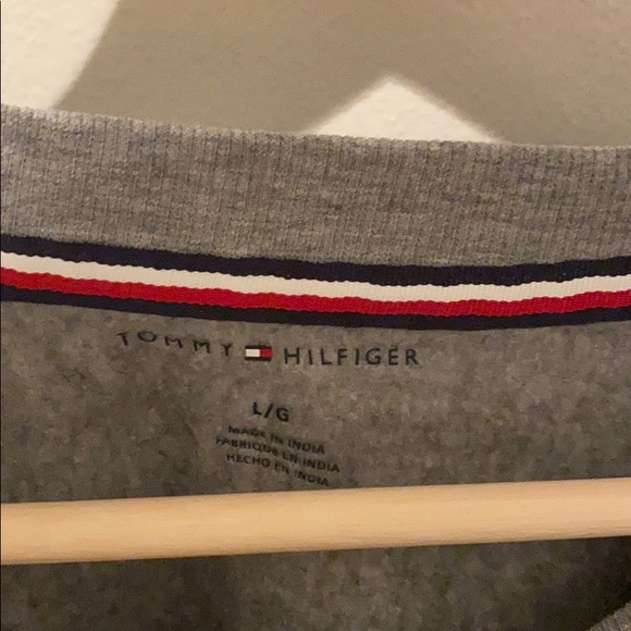Tommy Hilfiger cropped pullover - Picture 3 of 3